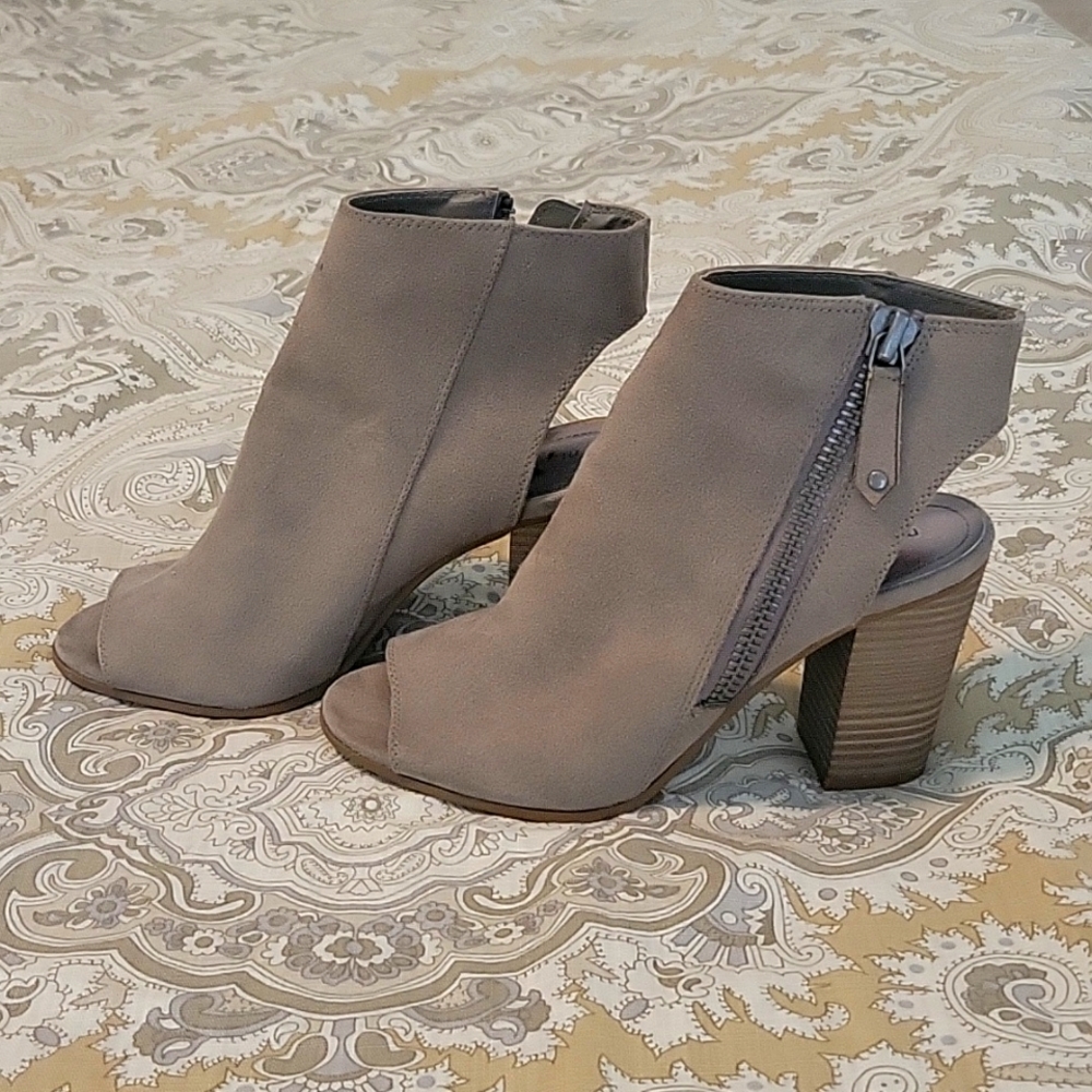 NWOT Madden Girl peep-toe booties.